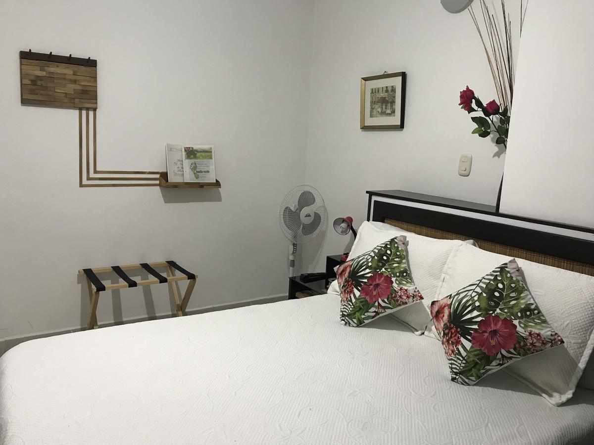 Hotel Meson De Las Flores 亚美尼亚 外观 照片